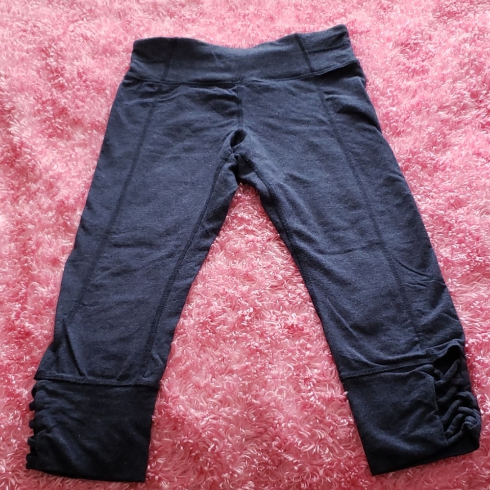Calvin Klein workout capri pants